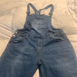 Women’s Bib Overalls!!